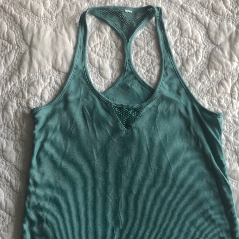 Alo Yoga Layer Tank in Agave